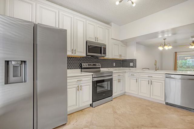 1004 Kokomo Key Lane, Delray Beach, FL 33483