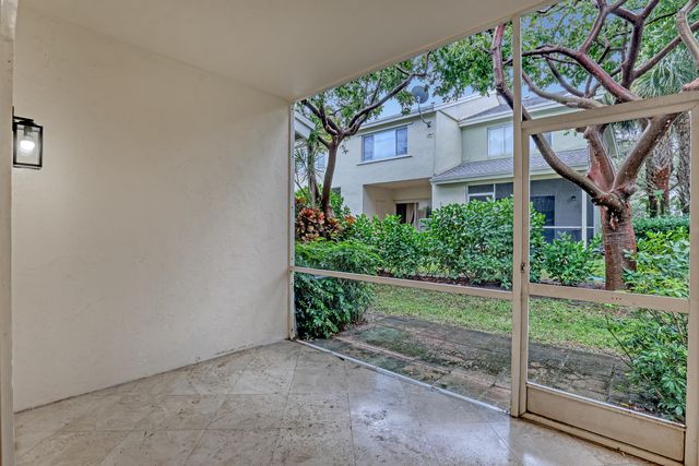 1004 Kokomo Key Lane, Delray Beach, FL 33483