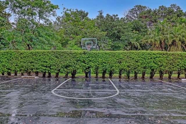 1004 Kokomo Key Lane, Delray Beach, FL 33483
