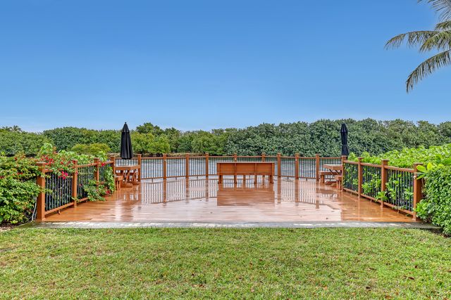 1004 Kokomo Key Lane, Delray Beach, FL 33483