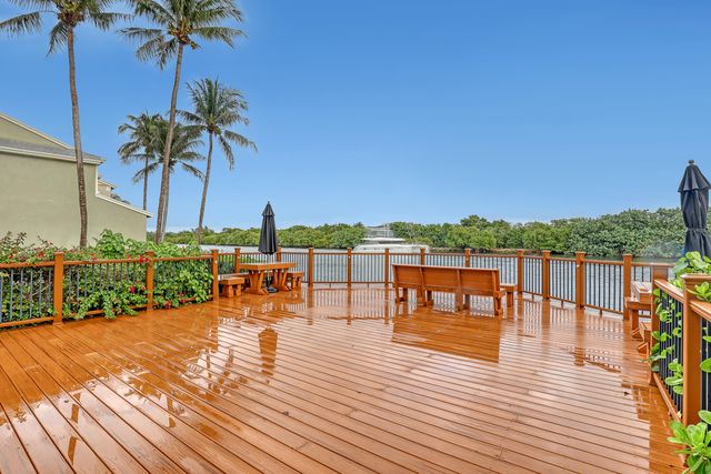 1004 Kokomo Key Lane, Delray Beach, FL 33483