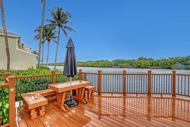 1004 Kokomo Key Lane, Delray Beach, FL 33483