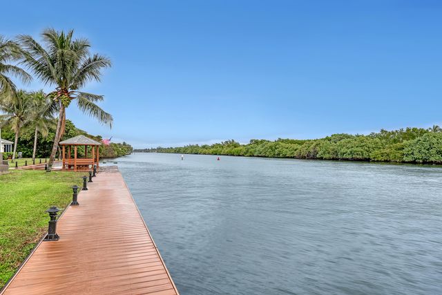 1004 Kokomo Key Lane, Delray Beach, FL 33483