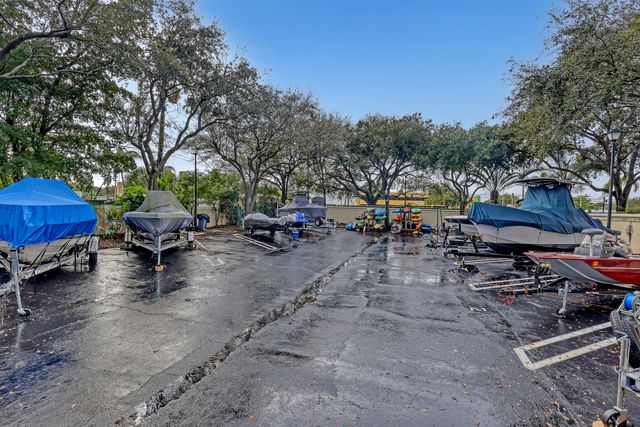 1004 Kokomo Key Lane, Delray Beach, FL 33483