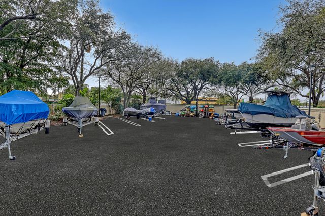 1004 Kokomo Key Lane, Delray Beach, FL 33483