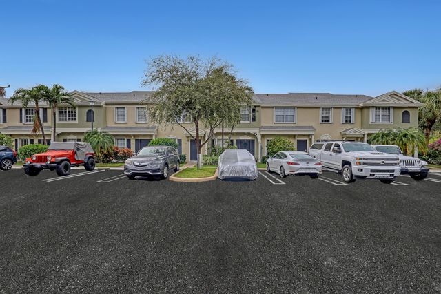 1004 Kokomo Key Lane, Delray Beach, FL 33483