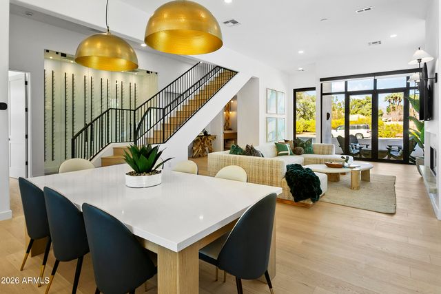 4207 E CAMPBELL Avenue, Phoenix, AZ 85018