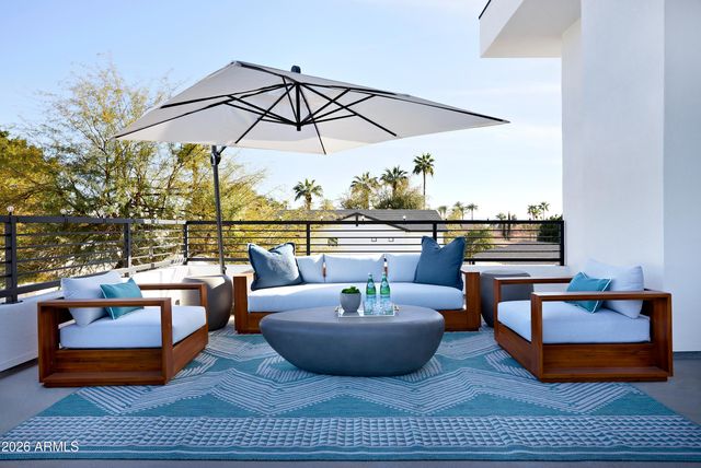 4207 E CAMPBELL Avenue, Phoenix, AZ 85018