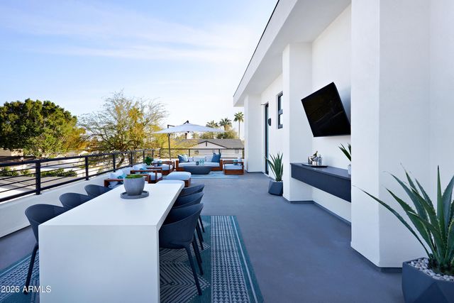 4207 E CAMPBELL Avenue, Phoenix, AZ 85018