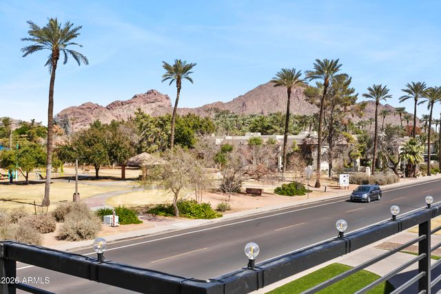 4207 E CAMPBELL Avenue, Phoenix, AZ 85018