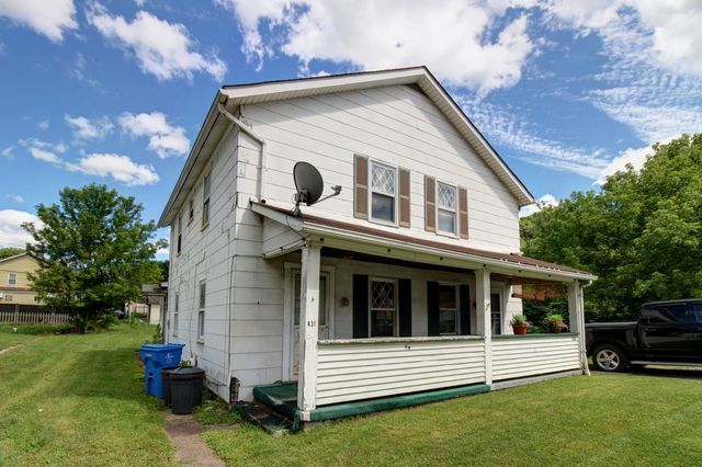 431,433 Chicago AVENUE, Lower Burrell, PA 15068