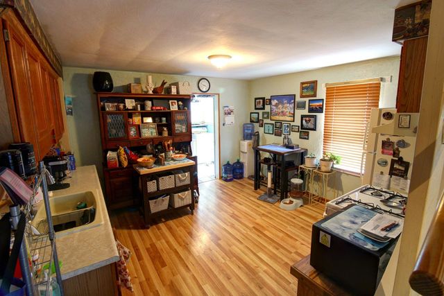 431,433 Chicago AVENUE, Lower Burrell, PA 15068