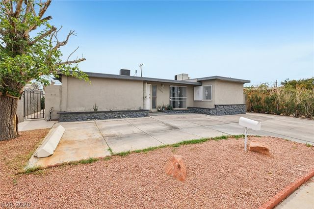 5061 Hallet Drive, Las Vegas, NV 89122