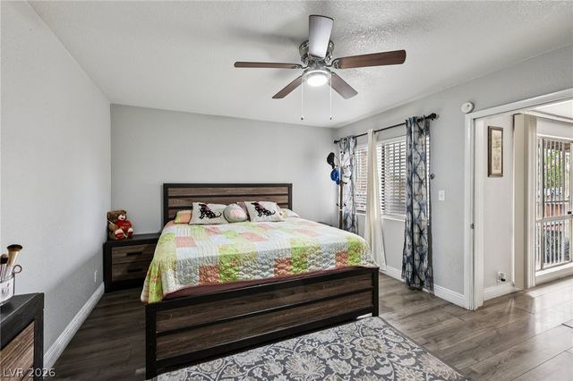 5061 Hallet Drive, Las Vegas, NV 89122