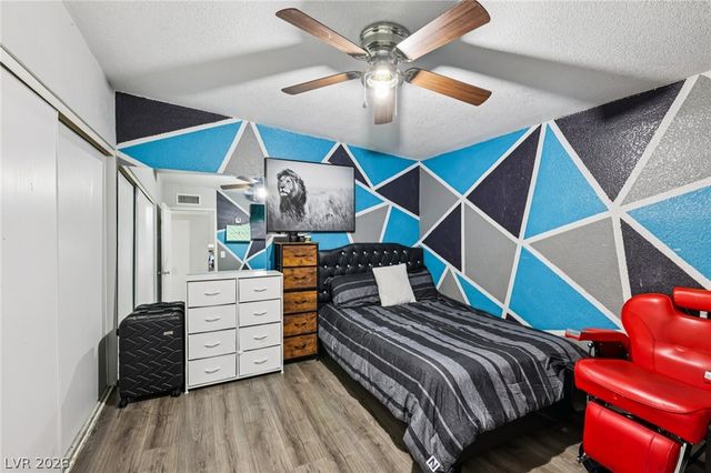 5061 Hallet Drive, Las Vegas, NV 89122