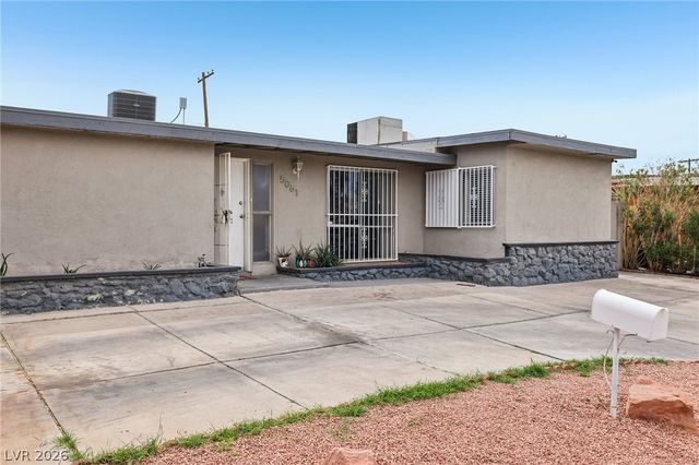 5061 Hallet Drive, Las Vegas, NV 89122