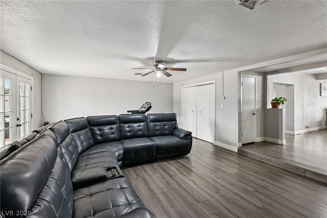 5061 Hallet Drive, Las Vegas, NV 89122