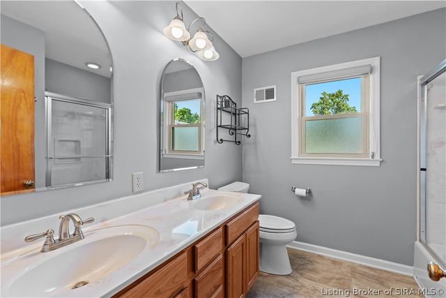 1301 Hibiscus Drive, Clarksville, IN 47129