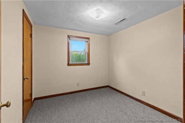 1301 Hibiscus Drive, Clarksville, IN 47129
