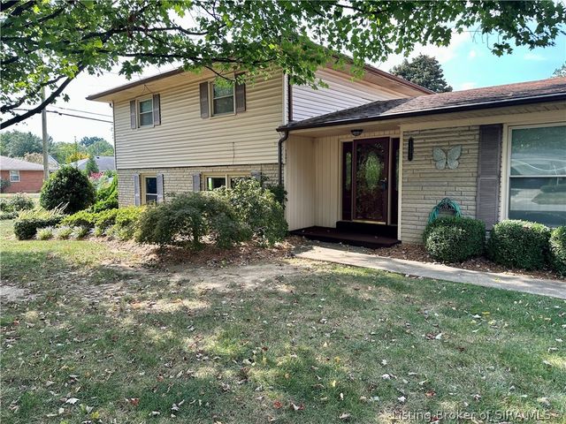 1301 Hibiscus Drive, Clarksville, IN 47129
