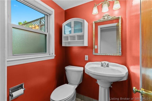 1301 Hibiscus Drive, Clarksville, IN 47129