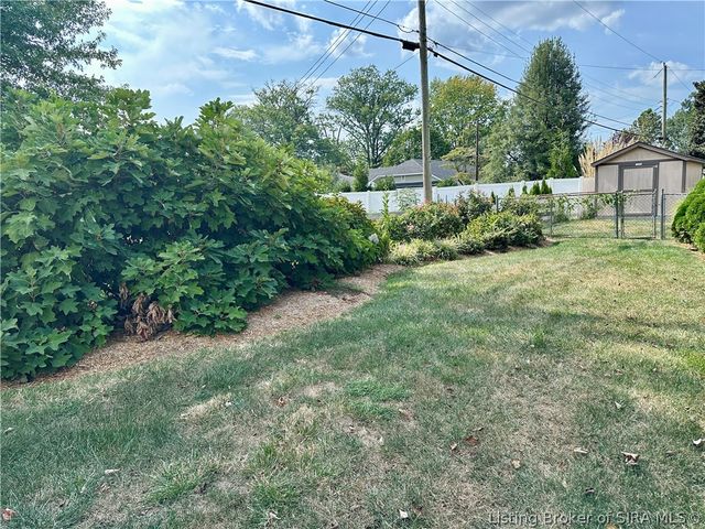 1301 Hibiscus Drive, Clarksville, IN 47129