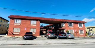 1281 W 29th St 8, Hialeah, FL 33012