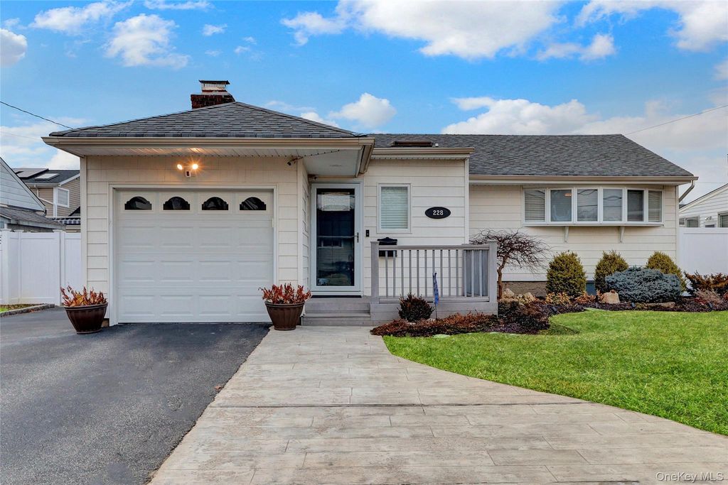 228 Broadway, Massapequa Park, NY 11762