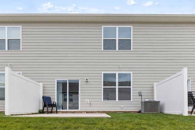 724 Big Bend Ct, White House, TN 37188