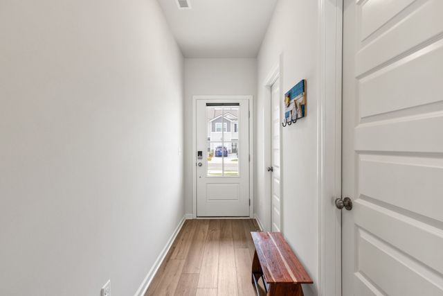 724 Big Bend Ct, White House, TN 37188