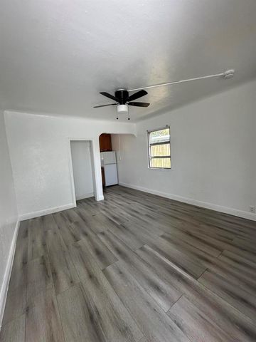 17 Detroit Street 8, Lake Worth, FL 33461