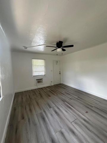 17 Detroit Street 8, Lake Worth, FL 33461