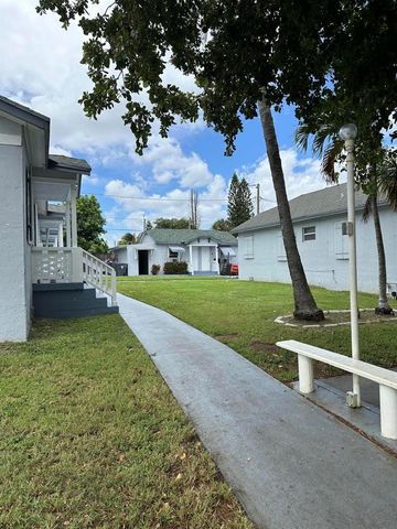 17 Detroit Street 8, Lake Worth, FL 33461