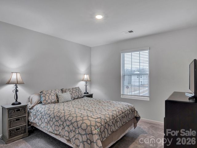 300 Cedar Knoll Circle, Pineville, NC 28134