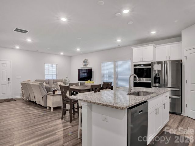 300 Cedar Knoll Circle, Pineville, NC 28134