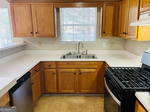 5612 Feldwood Road, Atlanta, GA 30349