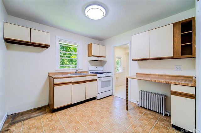 150 Mount Airy Road, New Windsor, NY 12553