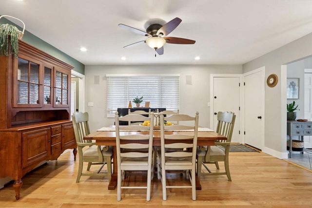 630 Pleasant DRIVE, Hartland, WI 53029