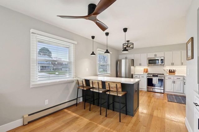 630 Pleasant DRIVE, Hartland, WI 53029