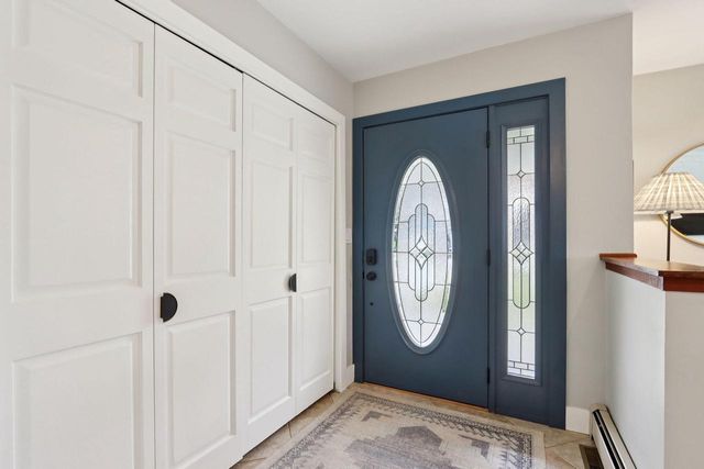 630 Pleasant DRIVE, Hartland, WI 53029