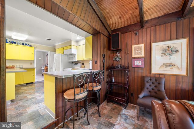 403 MEADOW LN, Wallingford, PA 19086