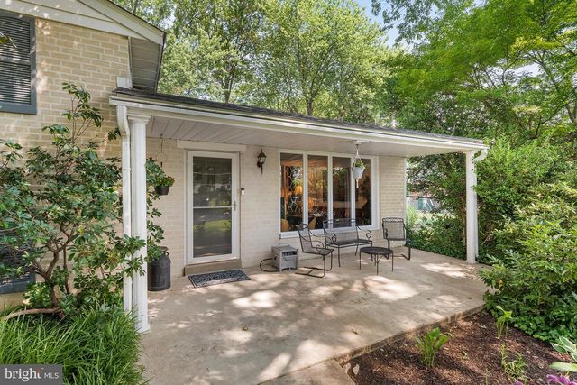 403 MEADOW LN, Wallingford, PA 19086