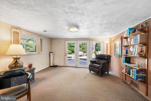 403 MEADOW LN, Wallingford, PA 19086