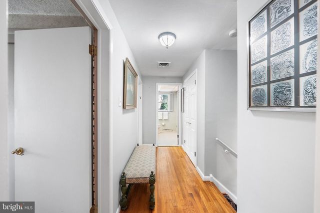 403 MEADOW LN, Wallingford, PA 19086