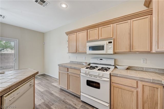 1438 Auburn Valley Avenue, Las Vegas, NV 89123