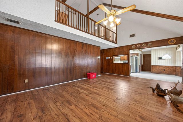 5918 Lodge Creek Drive, Houston, TX 77066