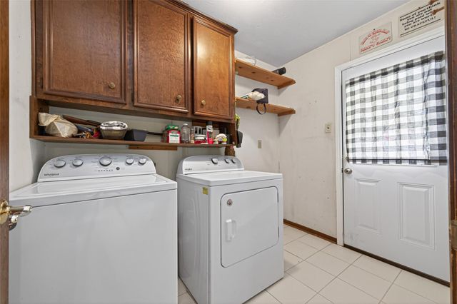 5918 Lodge Creek Drive, Houston, TX 77066