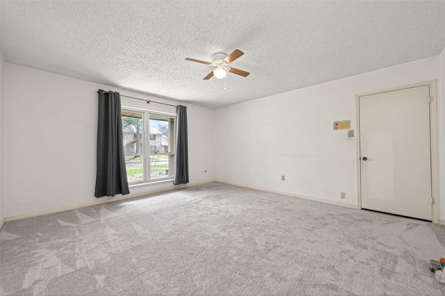 5918 Lodge Creek Drive, Houston, TX 77066