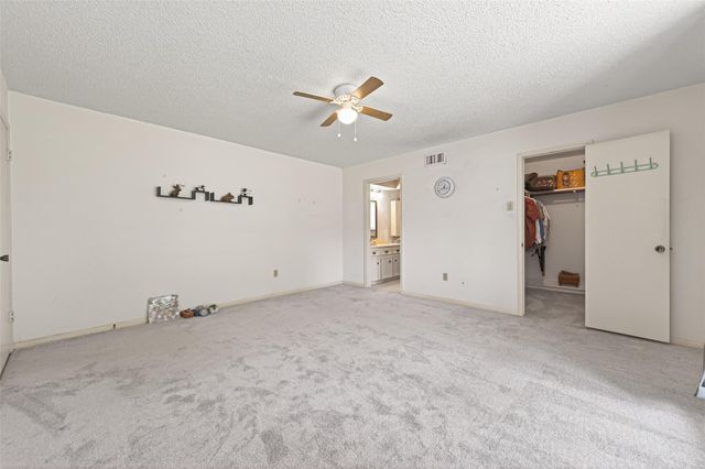 5918 Lodge Creek Drive, Houston, TX 77066