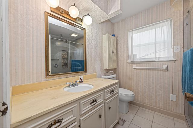 5918 Lodge Creek Drive, Houston, TX 77066